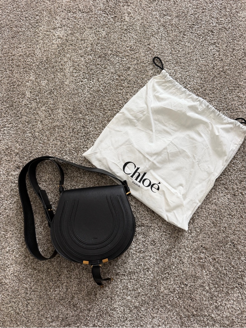 NWT Chloé Marcie Medium Saddle Crossbody Bag in Black with Gold Hardware